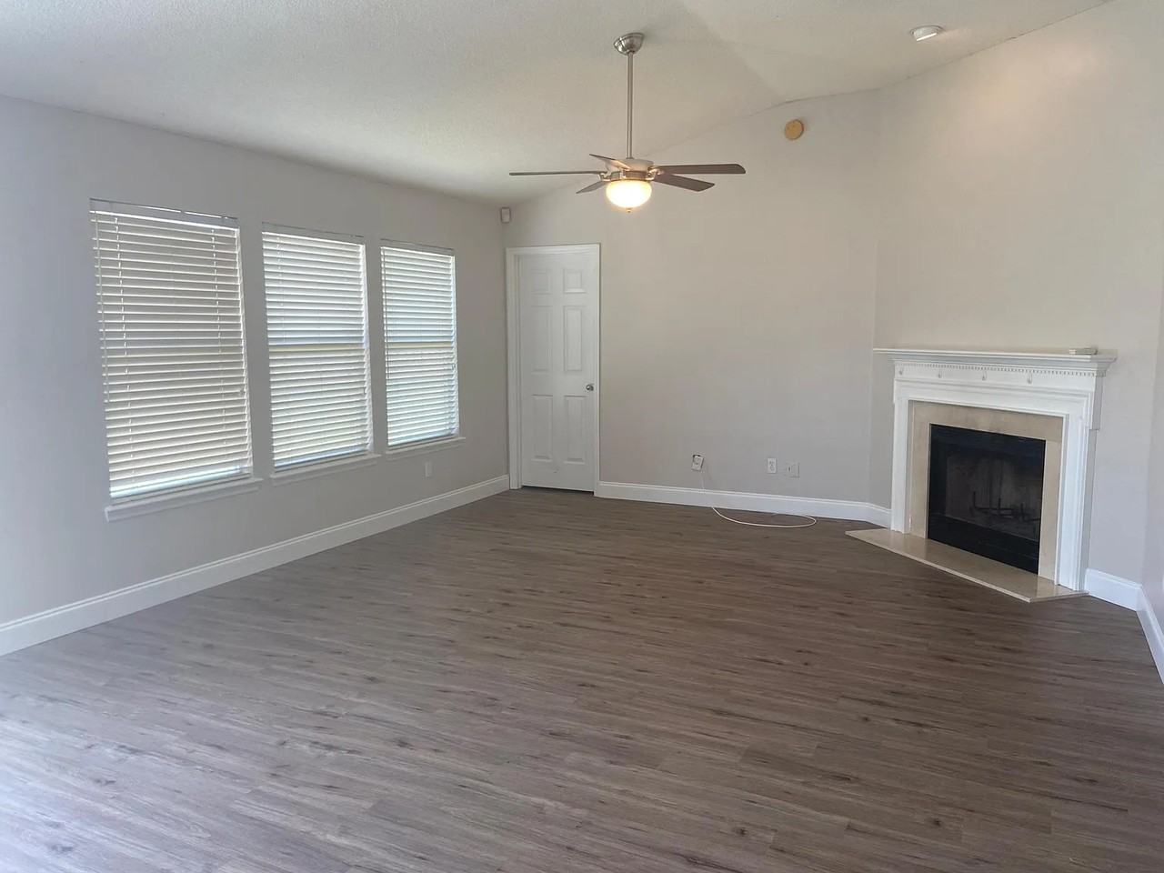 760 Lake Geneva Dr #NA - Photo 3 of 17