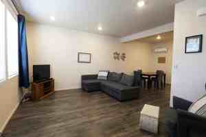 featured image of 516 Ne 71st St #NA