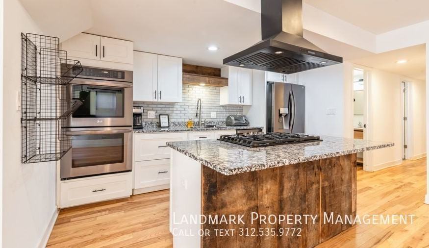 2038 W 21st St #2 - Photo 3 of 32