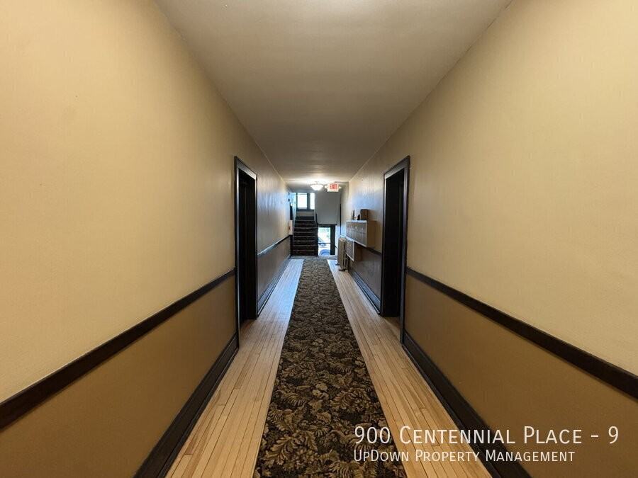 900 Centennial Pl #9 - Photo 5 of 12