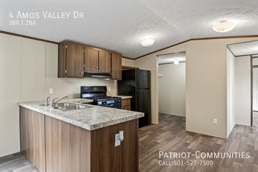 4 Amos Valley Dr - Photo 5 of 16