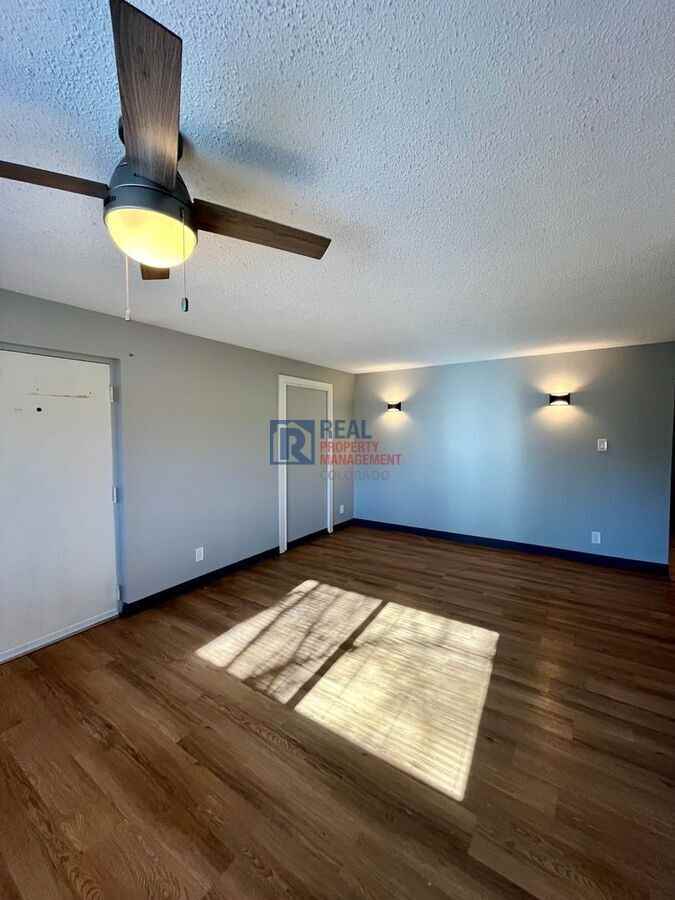 3305 W Cedar Ave - Photo 7 of 11