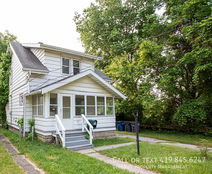 3726 Lockwood Ave - Photo 2 of 13