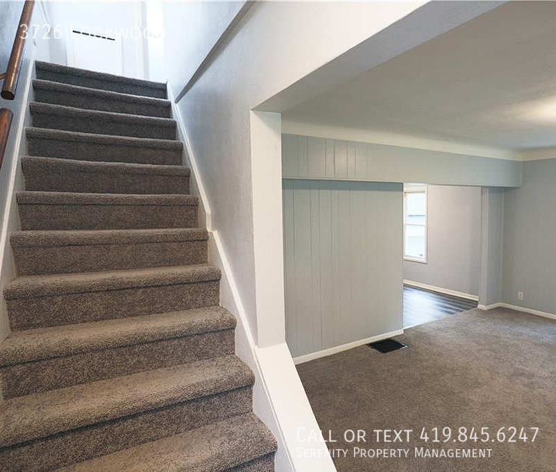 3726 Lockwood Ave - Photo 4 of 13