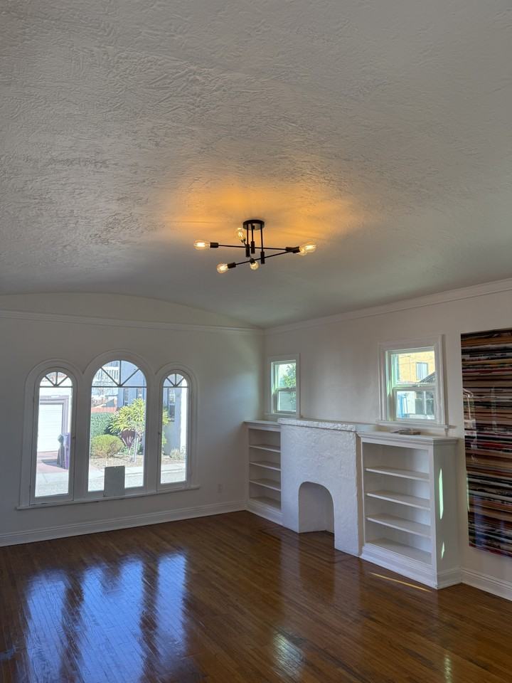 1206 Mira Mar Ave #NA - Photo 3 of 11