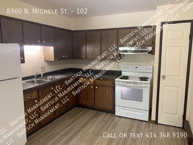 8960 N Michele St #102 - Photo 4 of 6