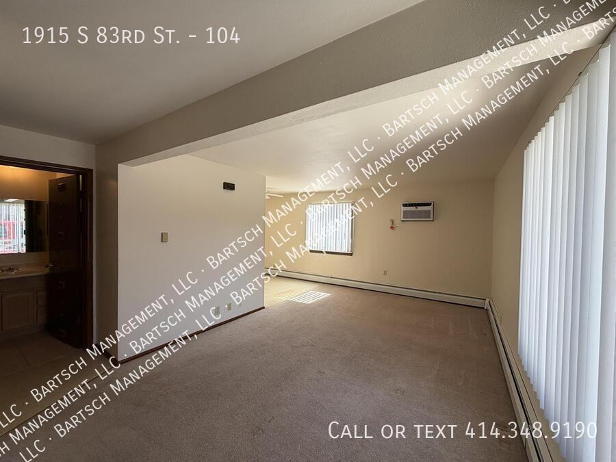 1915 S 83rd St #104 - Photo 3 of 11