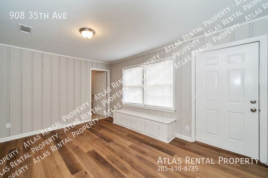 908 35th Ave - Photo 7 of 19