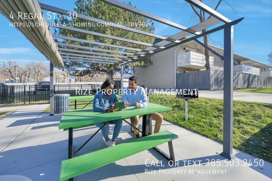 4 Regal St #30