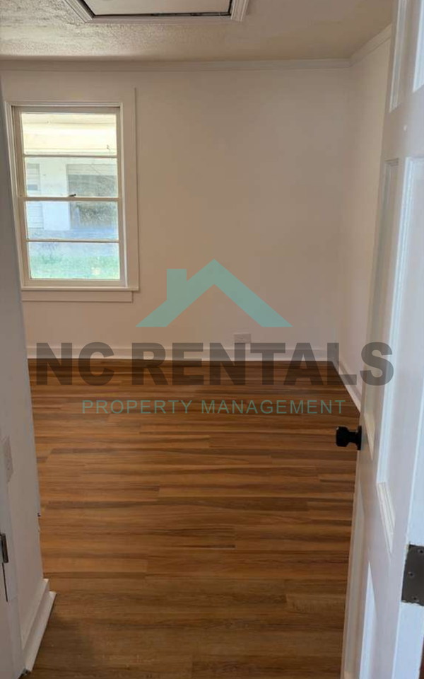 113 3rd St - Photo 7 of 20