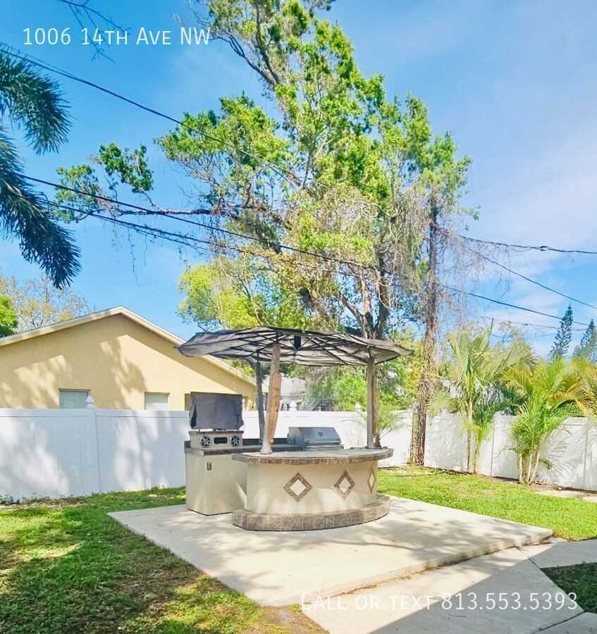 1006 14th Ave Nw - Photo 4 of 47