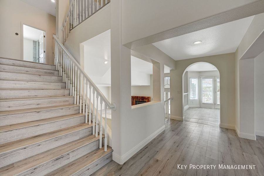 261 Plaza Marquessa Ct - Photo 3 of 34