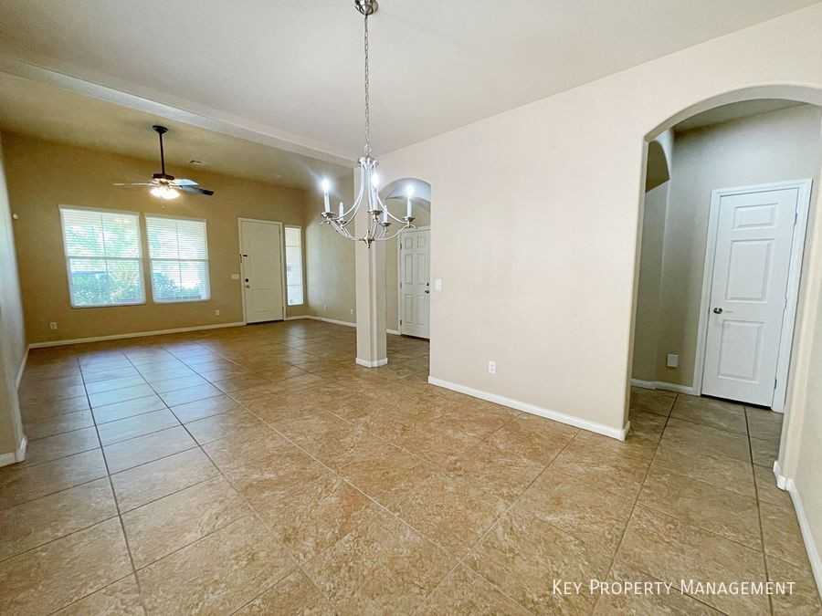 10965 Pinion Woods Ct - Photo 6 of 31