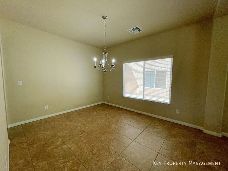 10965 Pinion Woods Ct - Photo 7 of 31