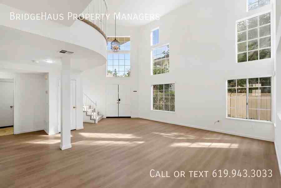 10998 Corte Playa Barcelona - Photo 7 of 44