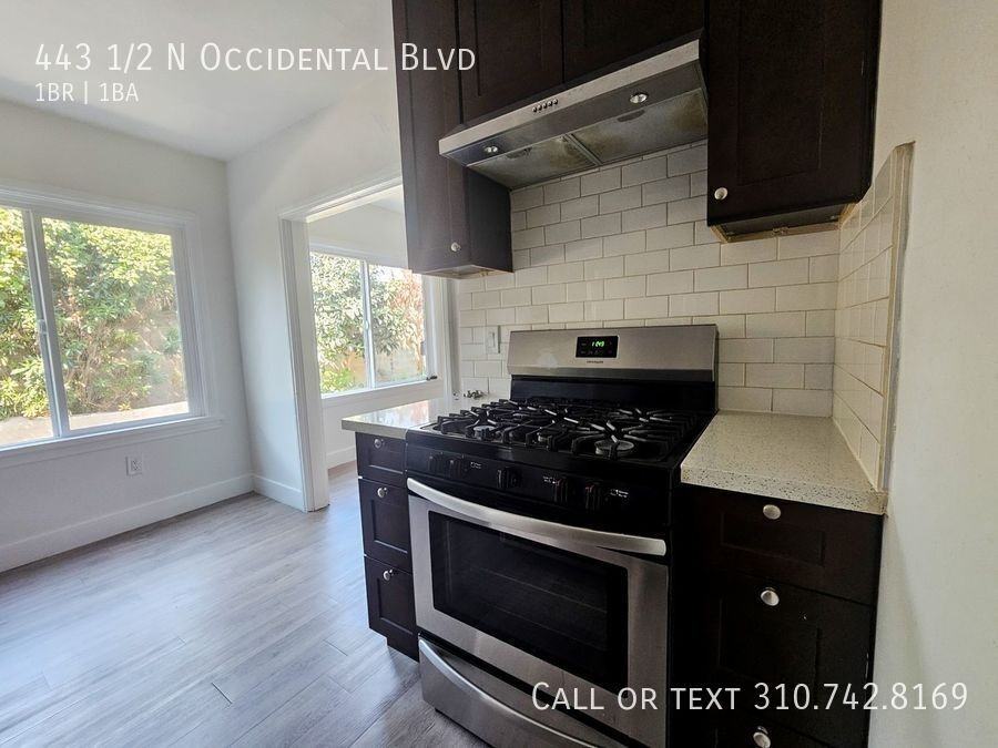 443 1/2 N Occidental Blvd - Photo 7 of 18