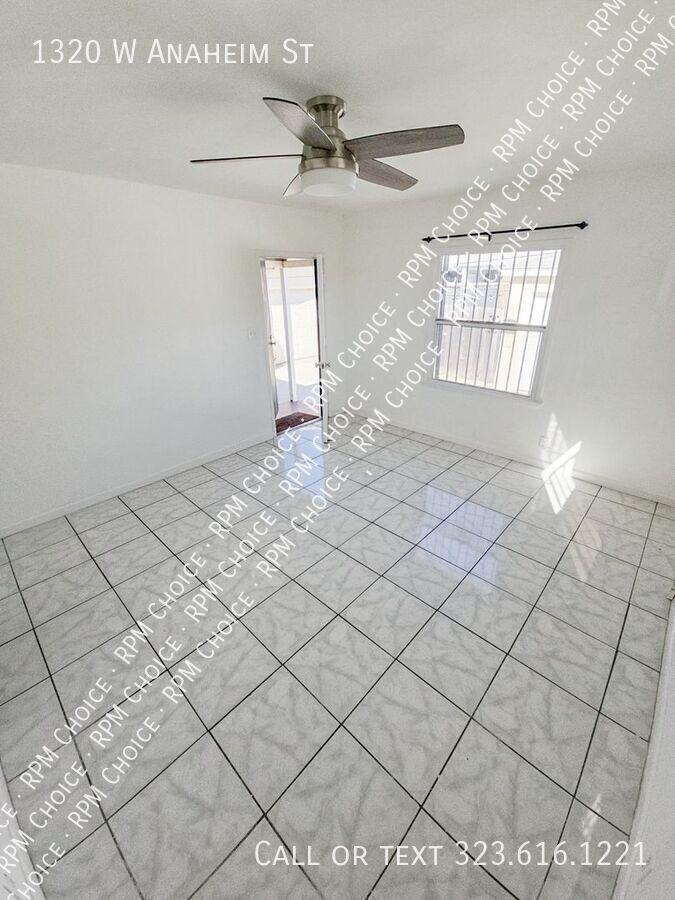 1320 W Anaheim St - Photo 3 of 21