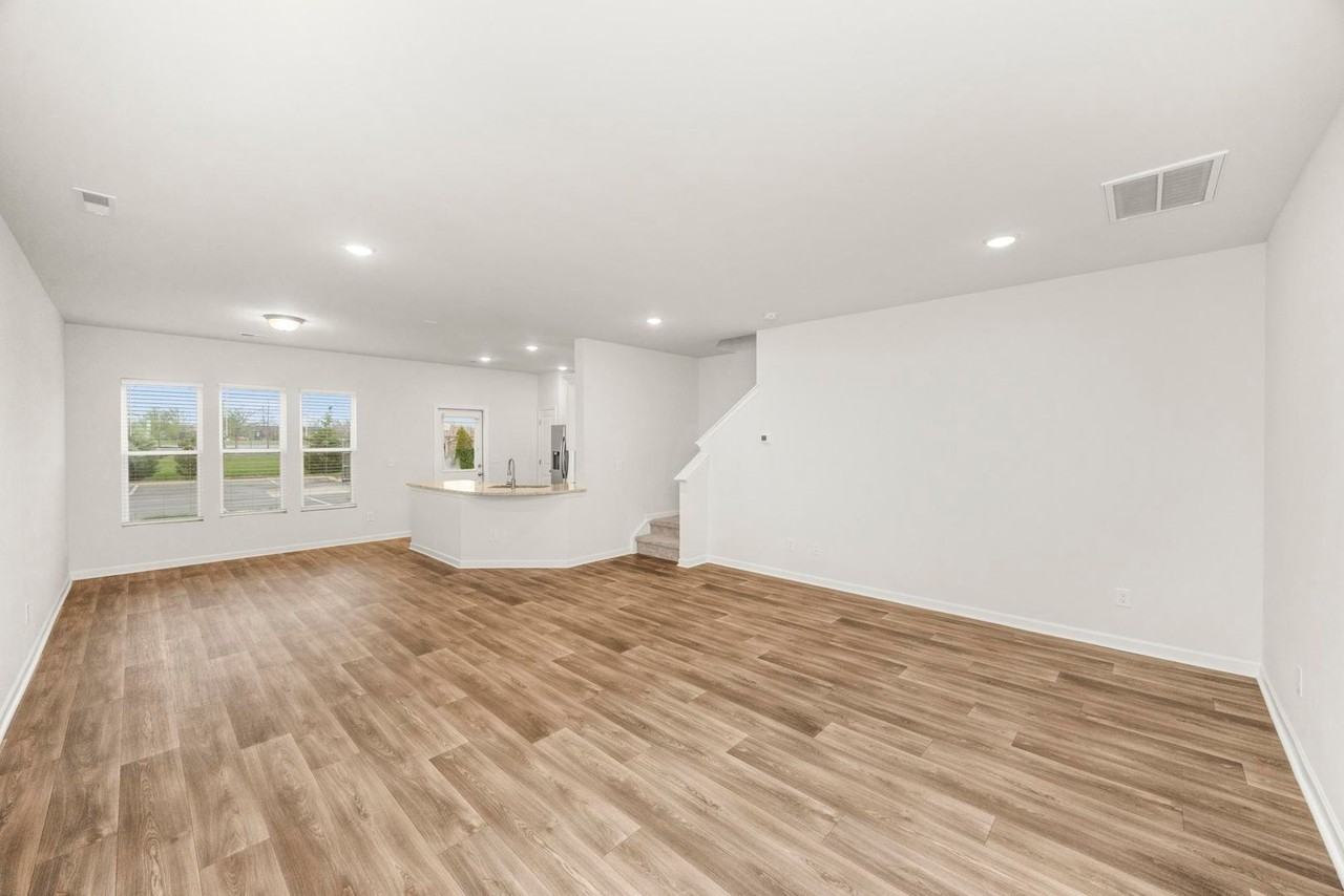 2444 Salem Creek Ct - Photo 6 of 37