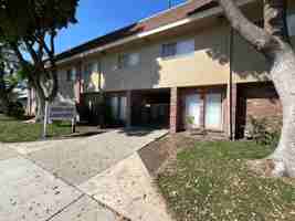 featured image of 554 W Morton Ave