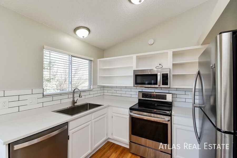 9138 Chieftan Dr - Photo 6 of 20