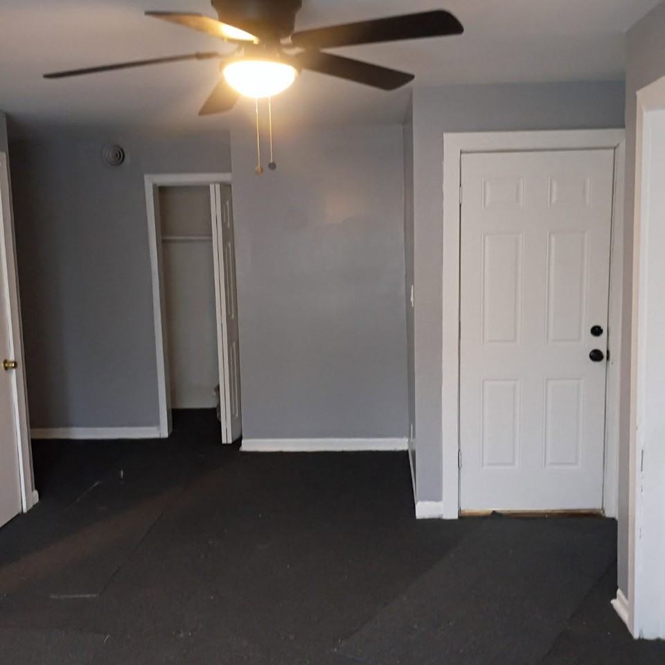 10501 S Corliss Ave #2ndFL - Photo 4 of 12