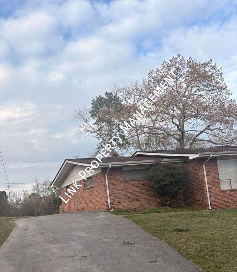 3403 Gail Dr - Photo 3 of 27