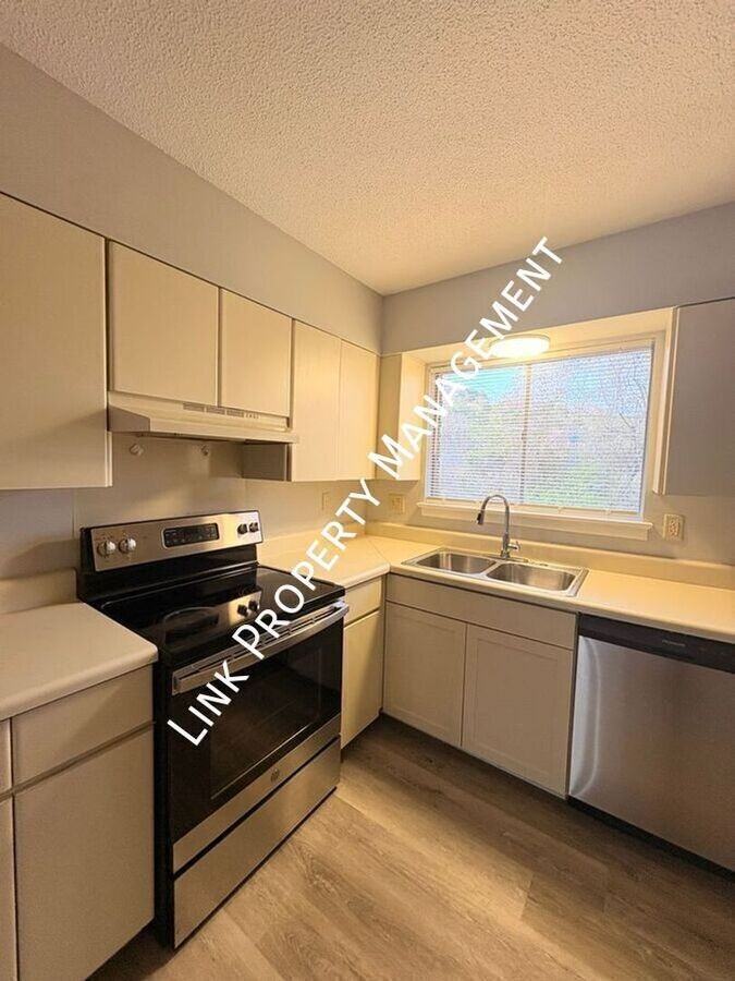 3403 Gail Dr - Photo 3 of 27