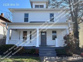 featured image of 1528 8th St Se