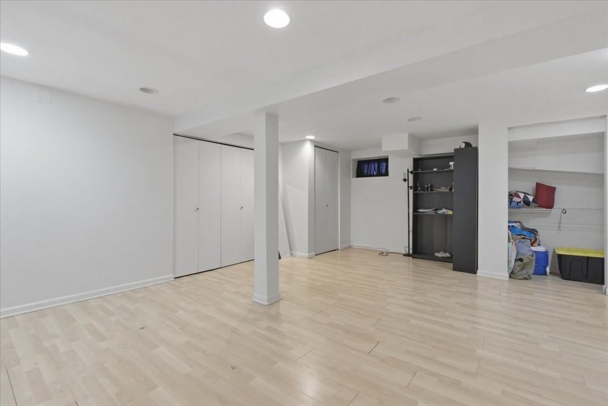 3716 N Wayne Ave #G - Photo 3 of 9