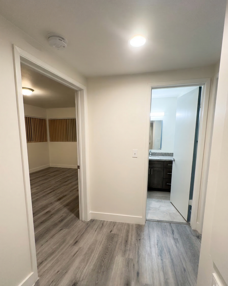 720 N. Market St. - Photo 4 of 11