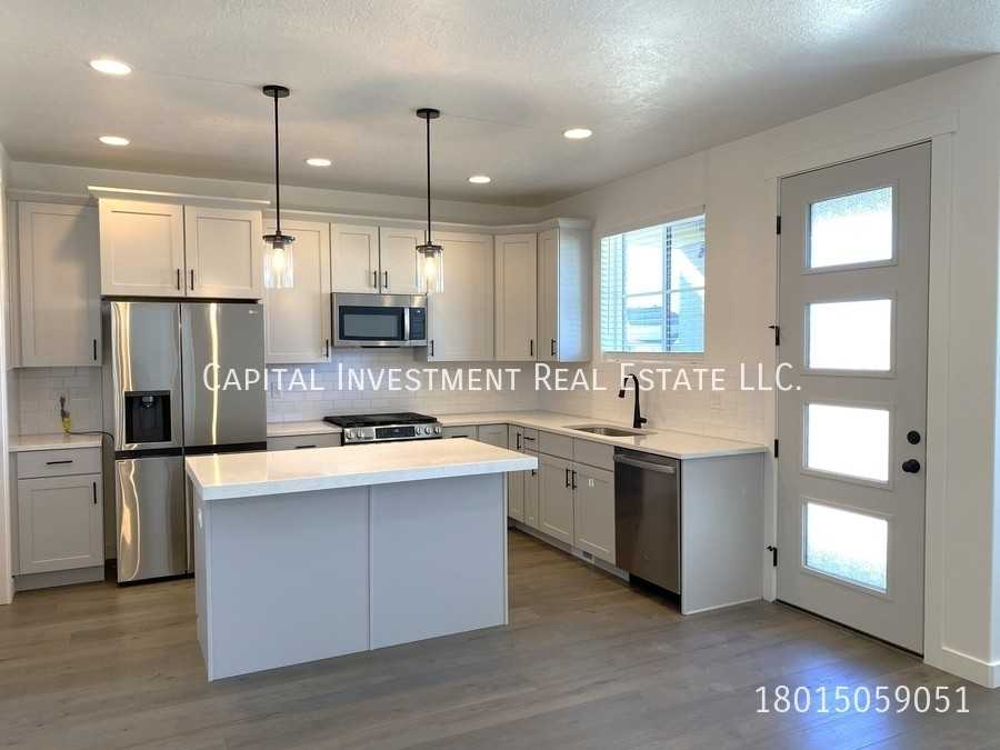 11541 S Engelmann Dr - Photo 4 of 26