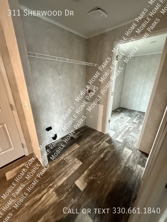 311 Sherwood Dr - Photo 3 of 8