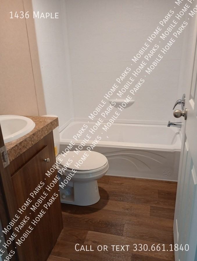 1436 Maple St - Photo 5 of 10