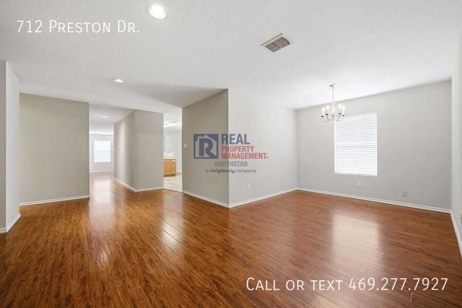 712 Preston Dr - Photo 4 of 29