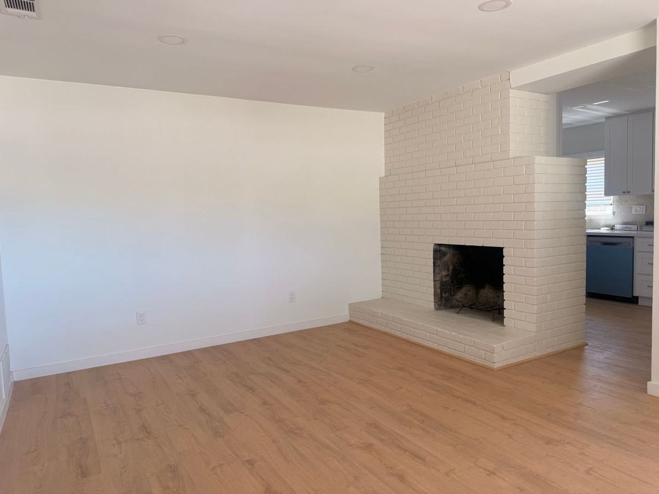 6004 Grand Ave - Photo 3 of 11
