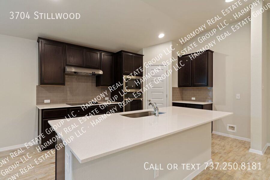 3704 Stillwood Ln - Photo 6 of 15