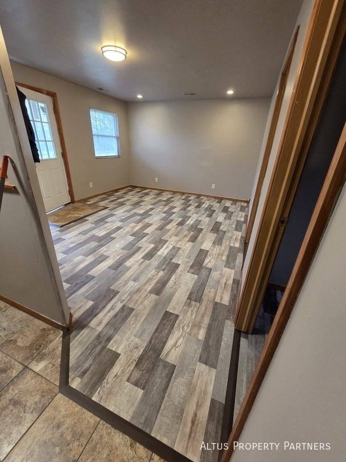 926 Greenwood Ave #2 - Photo 5 of 21