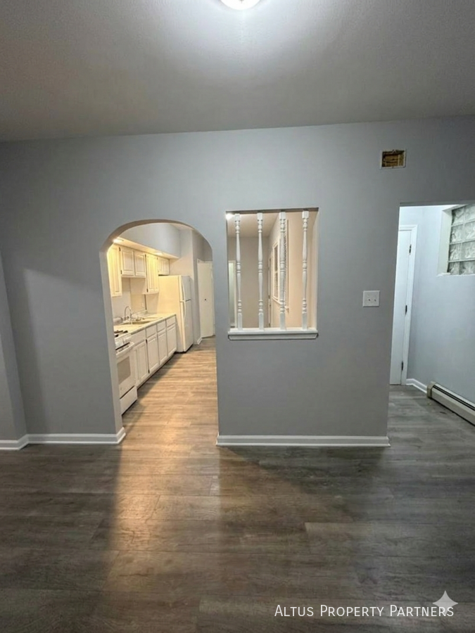 51 Detroit St #2 - Photo 5 of 9