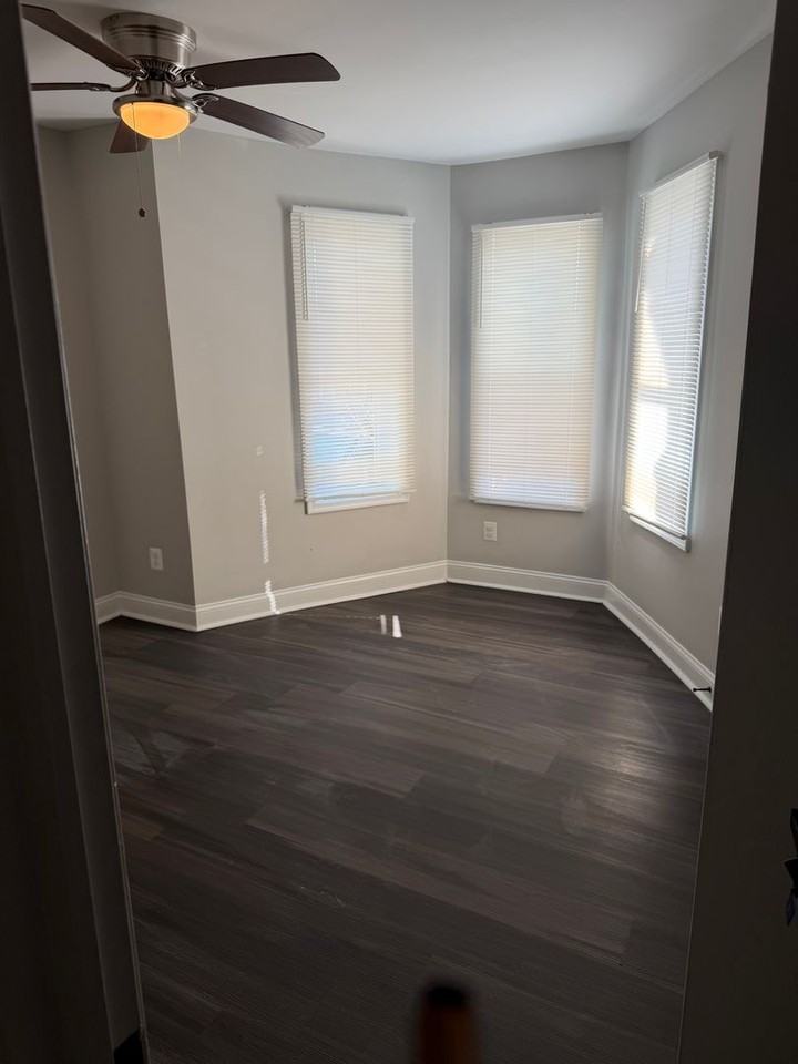 716 E 23rd St - Photo 6 of 8