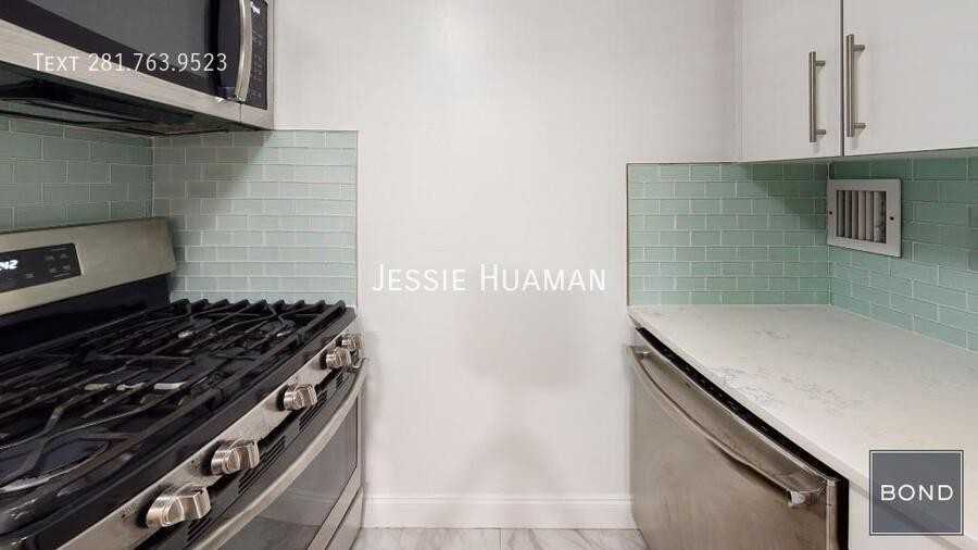 1 Astor Pl #K - Photo 4 of 8