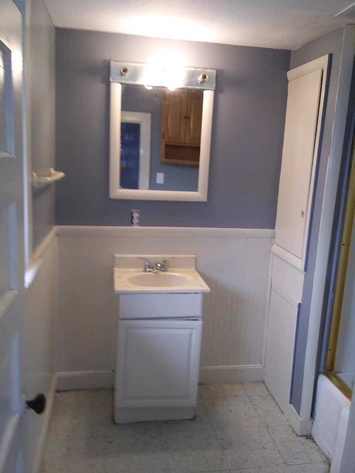526 E Main St #E - Photo 5 of 9