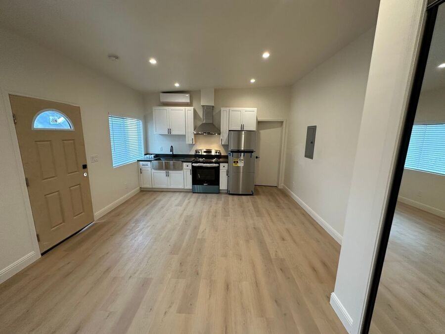 6614 Telegraph Ave - Photo 2 of 13