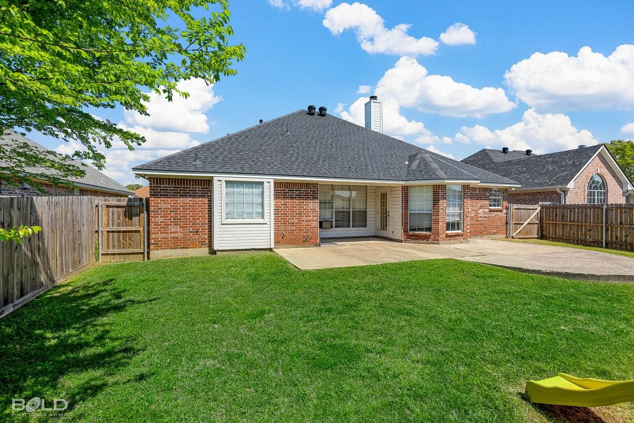 6014 Jason St - Photo 4 of 34