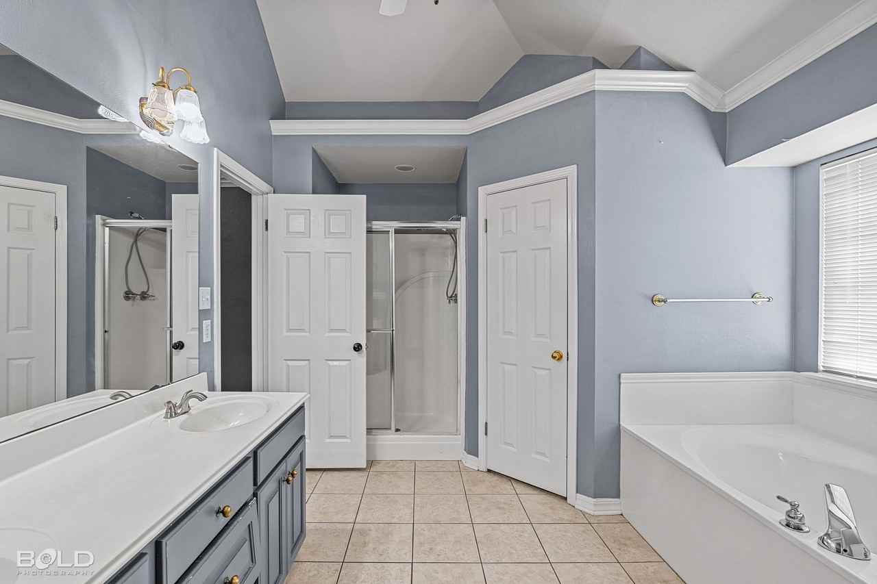 6014 Jason St - Photo 6 of 34