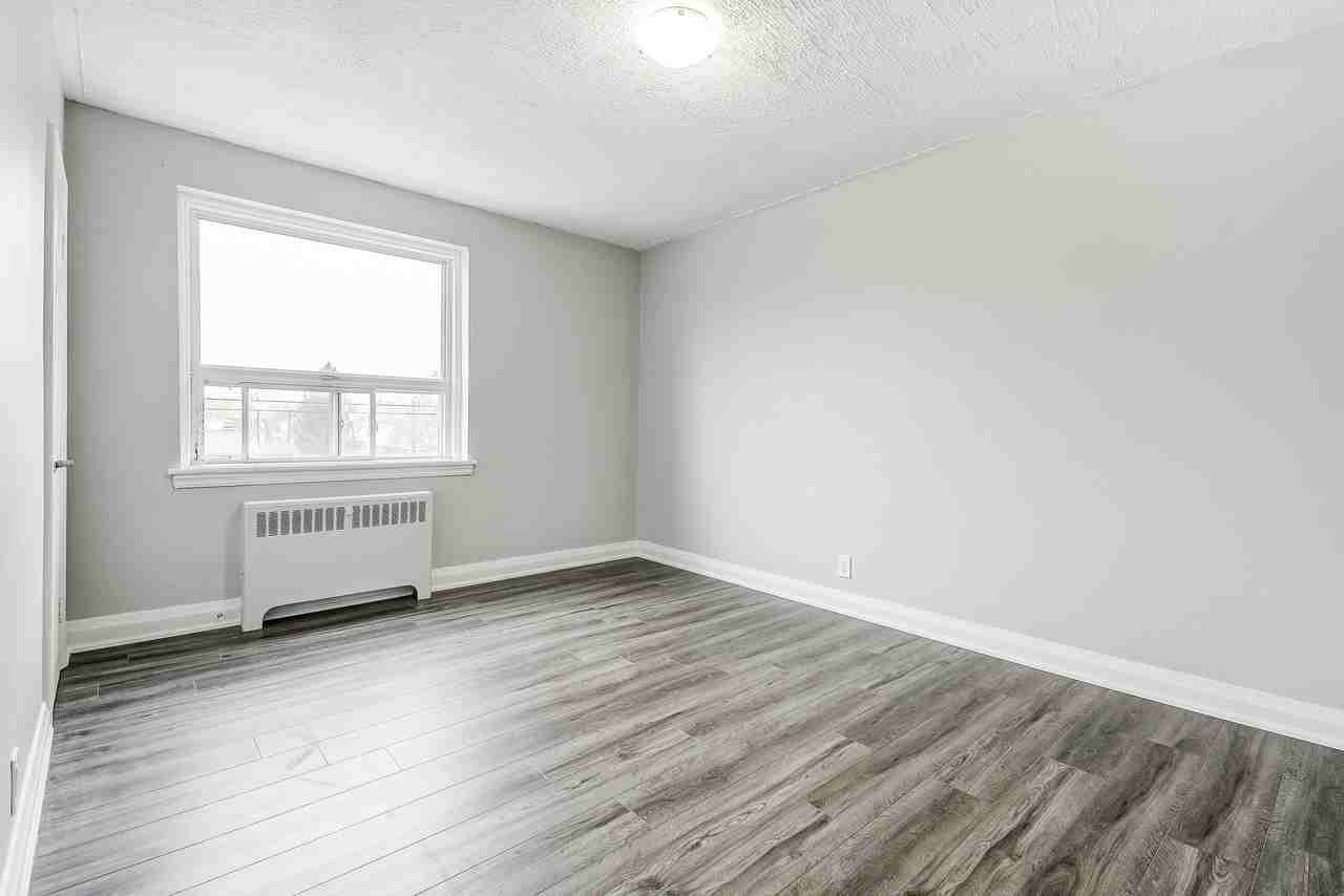 385 Concession St #6 - Photo 4 of 8