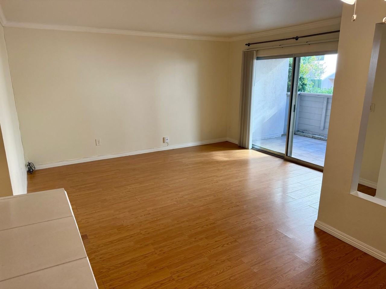 3266 Ashford St #N - Photo 3 of 23