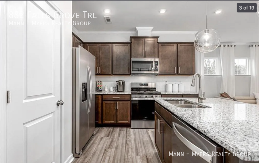 882 Falls Grove Trl - Photo 3 of 18