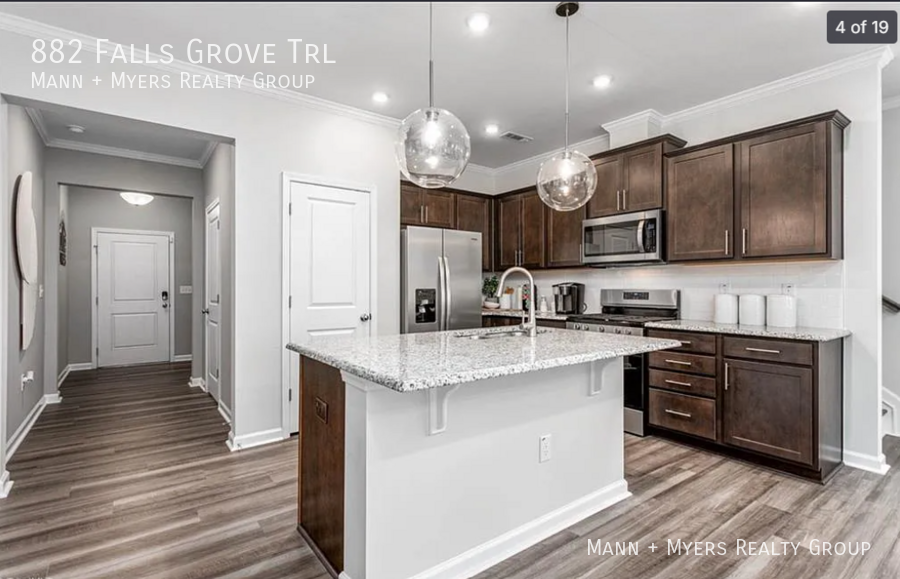 882 Falls Grove Trl - Photo 4 of 18