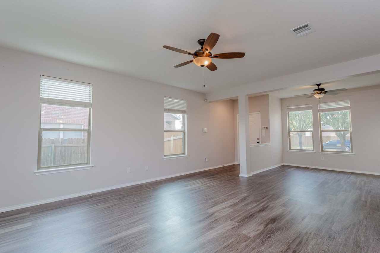 2007 Rim Rock Dr - Photo 6 of 22