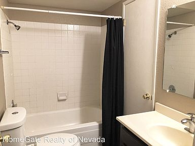 2913 Tierra Verde E - Photo 5 of 12